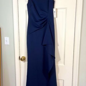 Eliza J Sleeveless Side Tuck gown, size 10,  navy